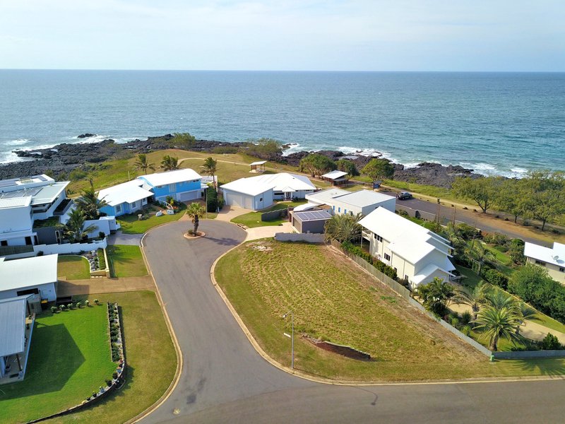 Photo - 7 Arthur Brown Court, Coral Cove QLD 4670 - Image 2