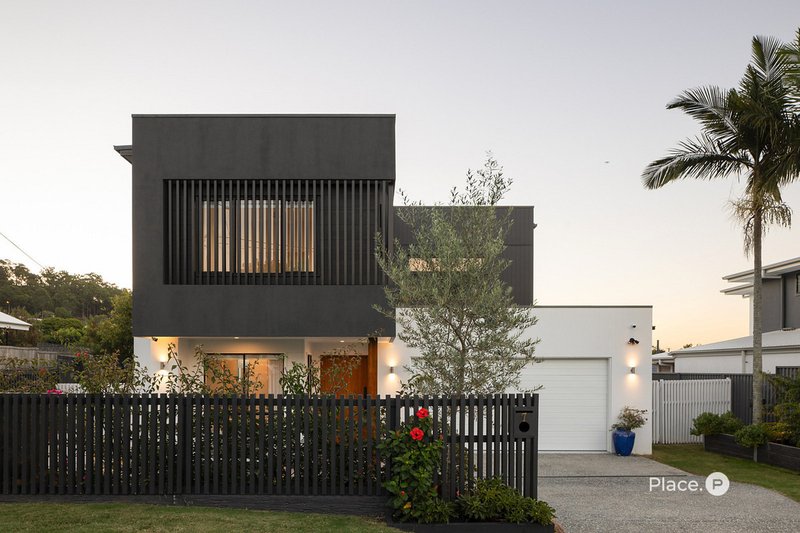 Photo - 7 Arunta Street, Tarragindi QLD 4121 - Image 1