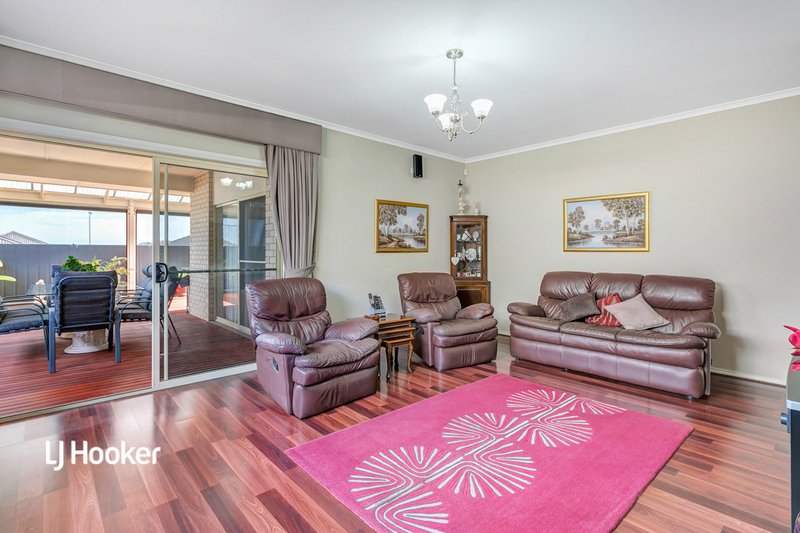 Photo - 7 Ascot Circuit, Golden Grove SA 5125 - Image 12