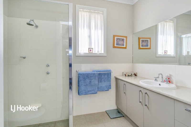 Photo - 7 Ascot Circuit, Golden Grove SA 5125 - Image 16