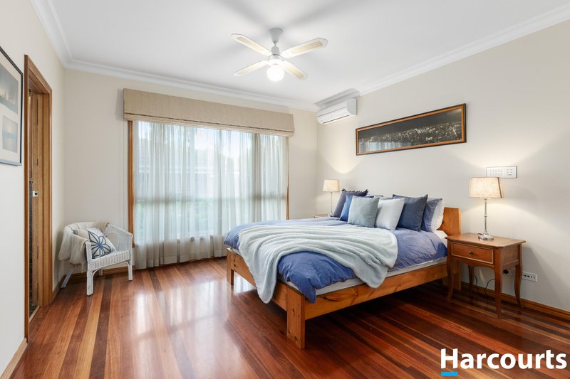 Photo - 7 Ashbee Court, Rowville VIC 3178 - Image 9