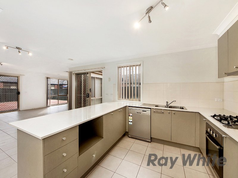 Photo - 7 Ashgrove Drive, Deer Park VIC 3023 - Image 3