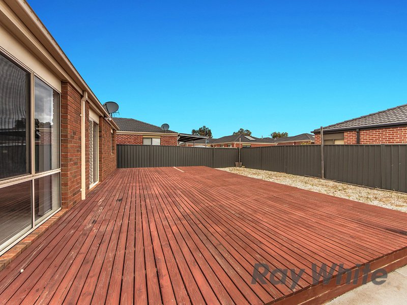 Photo - 7 Ashgrove Drive, Deer Park VIC 3023 - Image 5