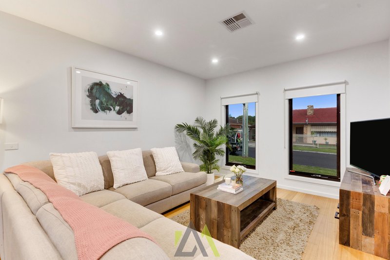 Photo - 7 Ashleigh Street, Frankston VIC 3199 - Image 3