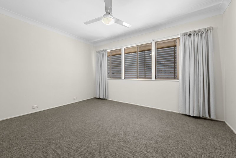Photo - 7 Aspleybank Street, Aspley QLD 4034 - Image 9