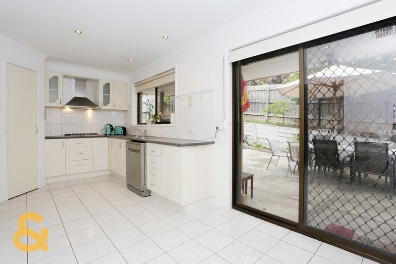 Photo - 7 Aster Close, Meadow Heights VIC 3048 - Image 3