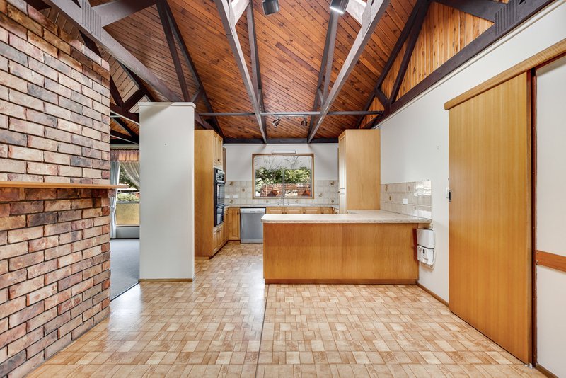 Photo - 7 Aster Street, Centenary Heights QLD 4350 - Image 4