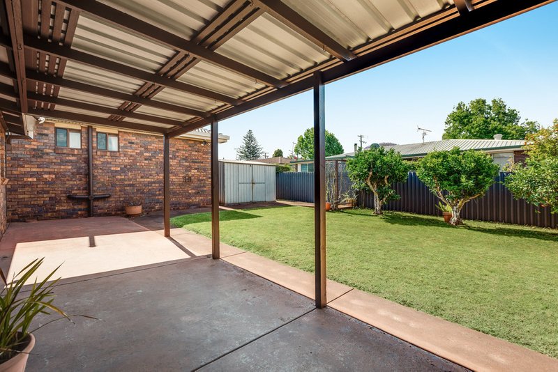 Photo - 7 Aster Street, Centenary Heights QLD 4350 - Image 10
