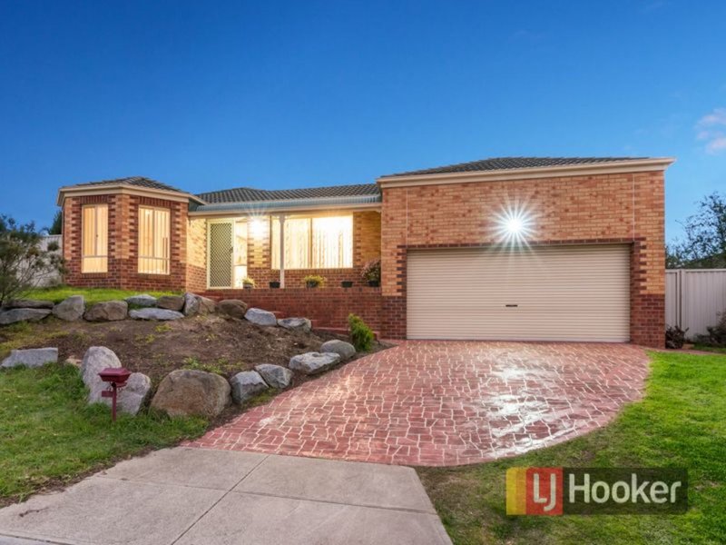 Photo - 7 Aveley Place, Cranbourne East VIC 3977 - Image 13