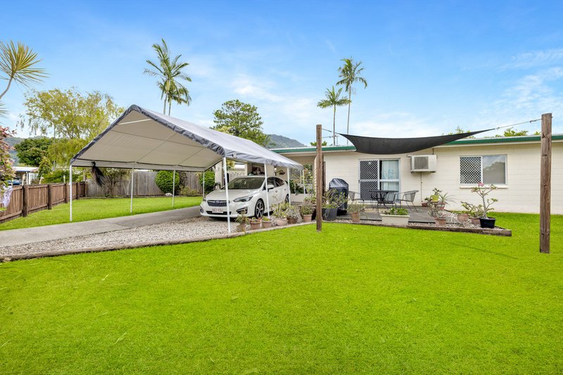 Photo - 7 Azalea Court, Mooroobool QLD 4870 - Image 9