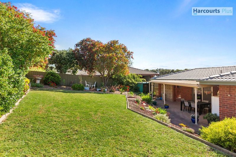 Photo - 7 Balandra Street, Hallett Cove SA 5158 - Image 15