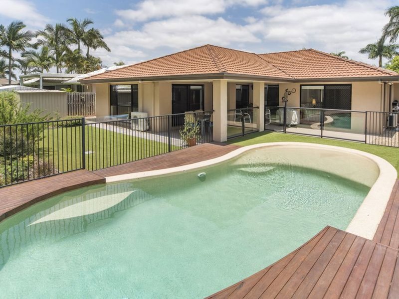 Photo - 7 Ballybunyon Crescent, Hope Island QLD 4212 - Image 1