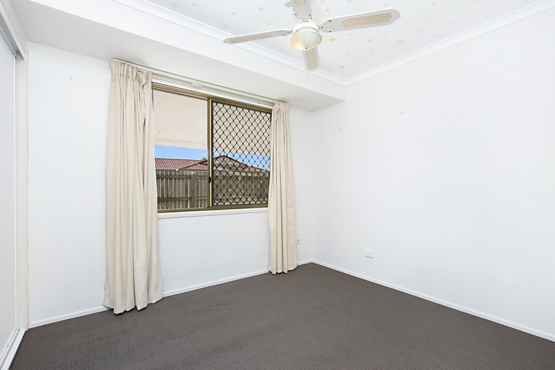 Photo - 7 Bandar Court, Tanah Merah QLD 4128 - Image 7