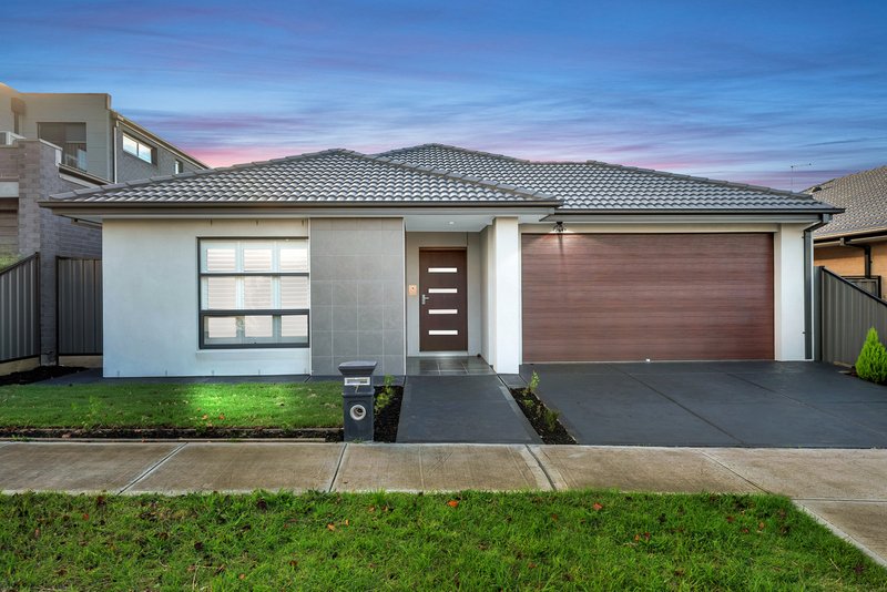 7 Banjolina Circuit, Craigieburn VIC 3064