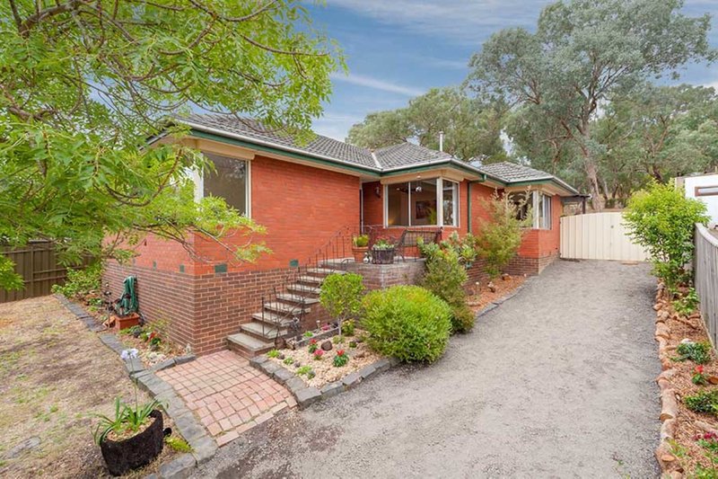 Photo - 7 Banks Road, Eltham North VIC 3095 - Image 2