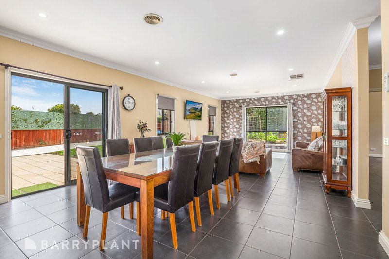 Photo - 7 Banksia Place, Wallan VIC 3756 - Image 4