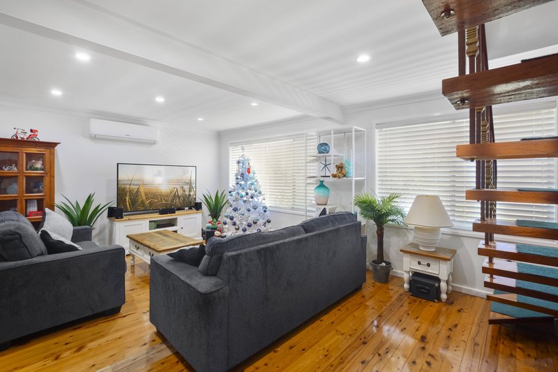 Photo - 7 Bannister Street, Dapto NSW 2530 - Image 2