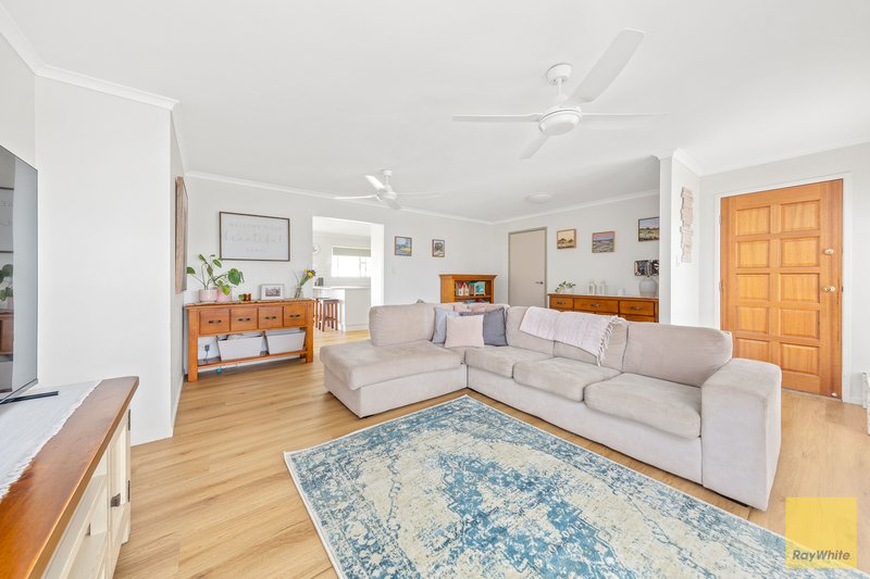 Photo - 7 Barbara Court, Emerald QLD 4720 - Image 6