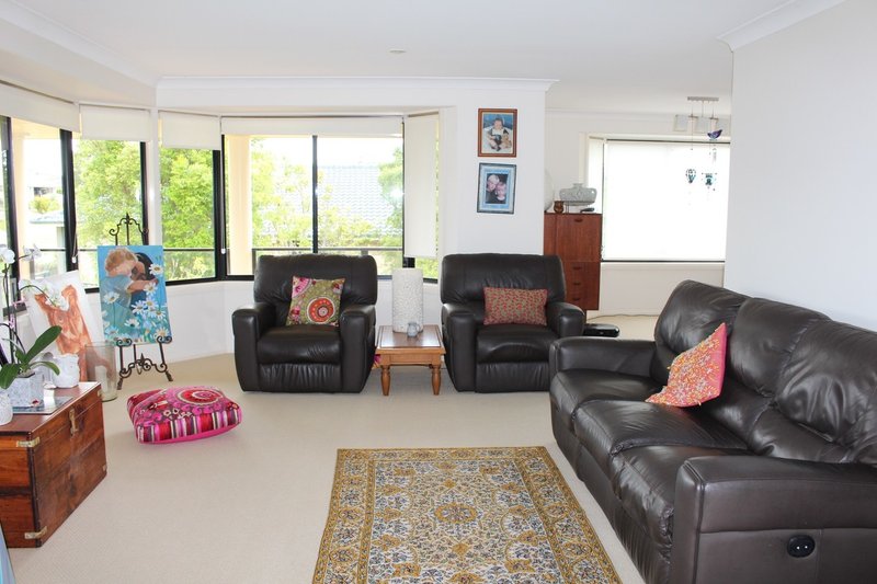 Photo - 7 Barber Close, Tallwoods Village NSW 2430 - Image 2