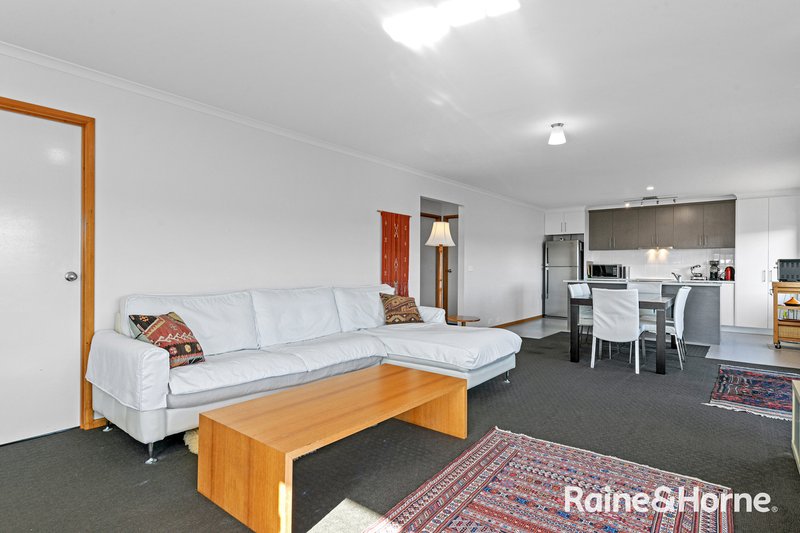 Photo - 7 Barilla Court, Midway Point TAS 7171 - Image 3