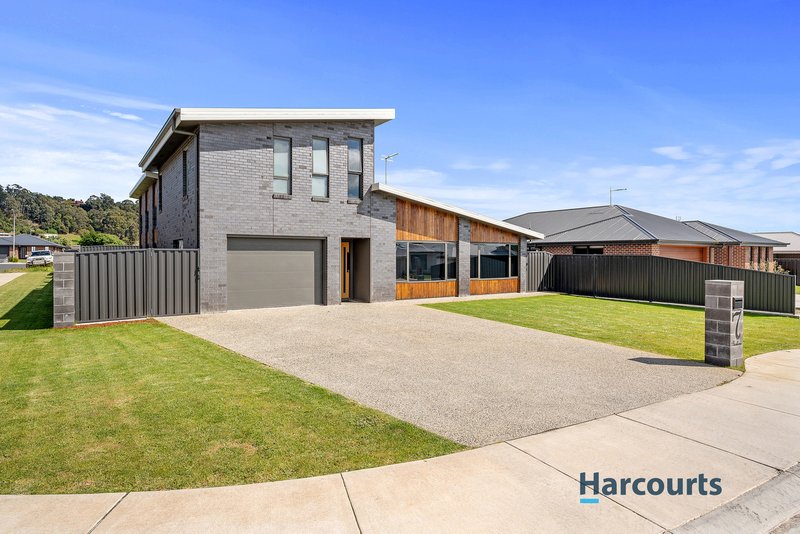 Photo - 7 Barleen Place, West Ulverstone TAS 7315 - Image 3