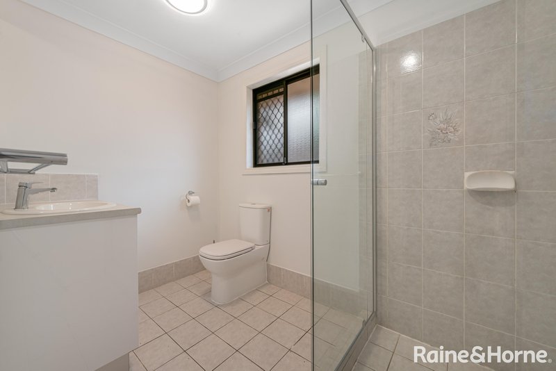 Photo - 7 Barnard Street, Carindale QLD 4152 - Image 8