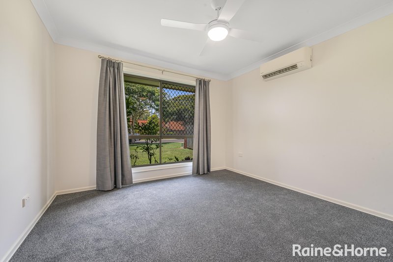 Photo - 7 Barnard Street, Carindale QLD 4152 - Image 11