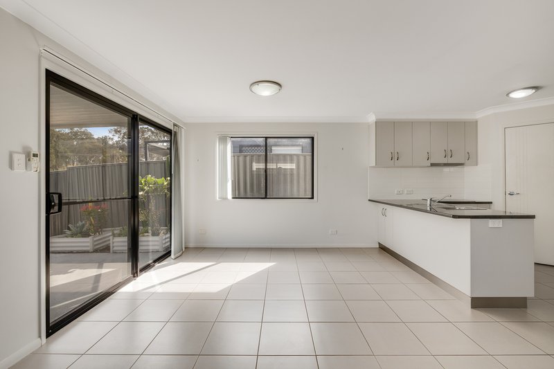 Photo - 7 Barron Lane, Glenvale QLD 4350 - Image 3