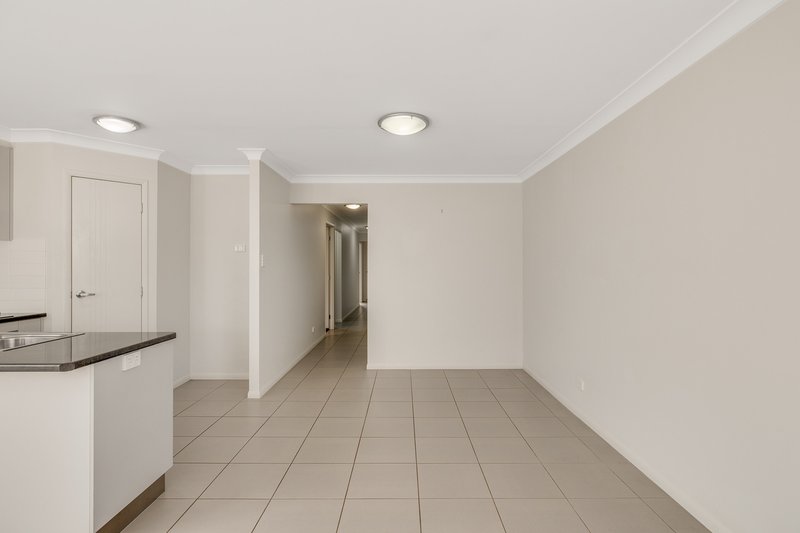 Photo - 7 Barron Lane, Glenvale QLD 4350 - Image 5