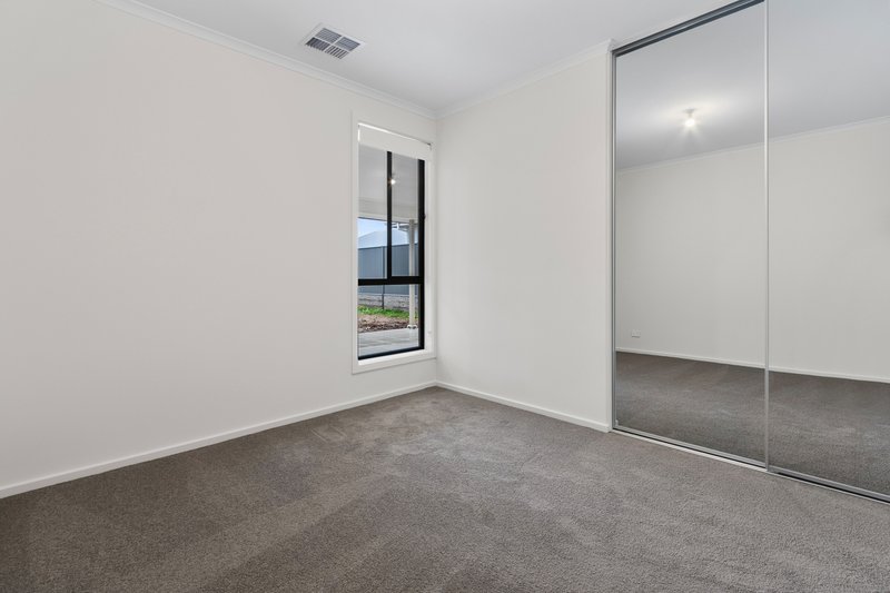 Photo - 7 Basedow Drive, Roseworthy SA 5371 - Image 4