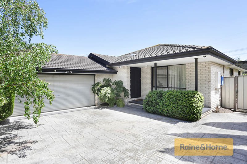 7 Baynton Crescent, Roxburgh Park VIC 3064