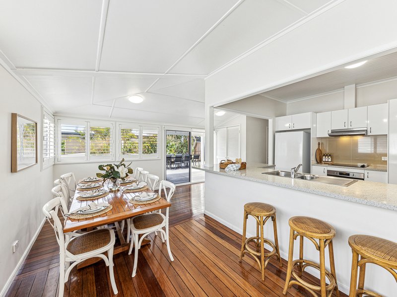 Photo - 7 Beach Street, Yamba NSW 2464 - Image 2