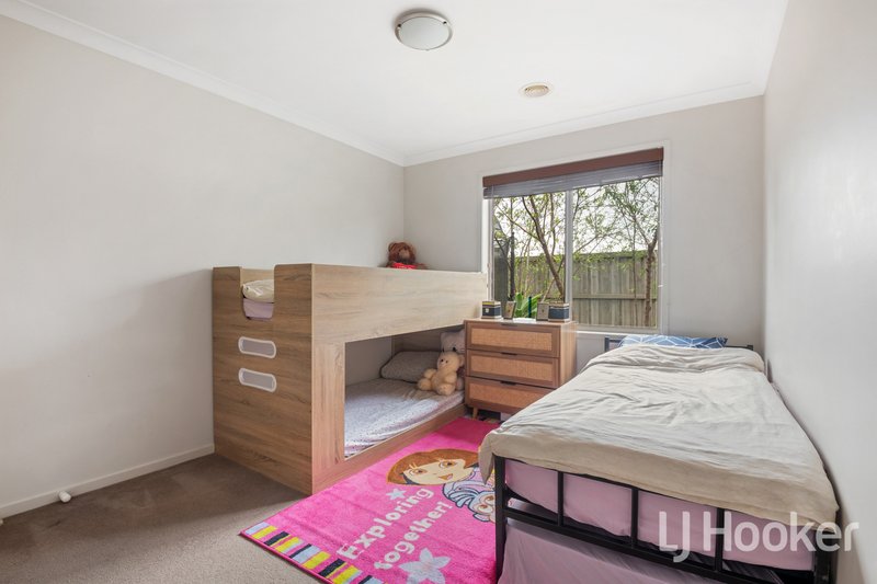 Photo - 7 Beagle Street, Tarneit VIC 3029 - Image 7