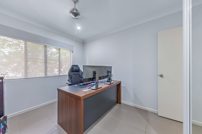 Photo - 7 Beames Crescent, Cannon Valley QLD 4800 - Image 10