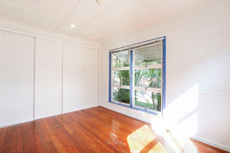 Photo - 7 Beatty Street, Southport QLD 4215 - Image 11