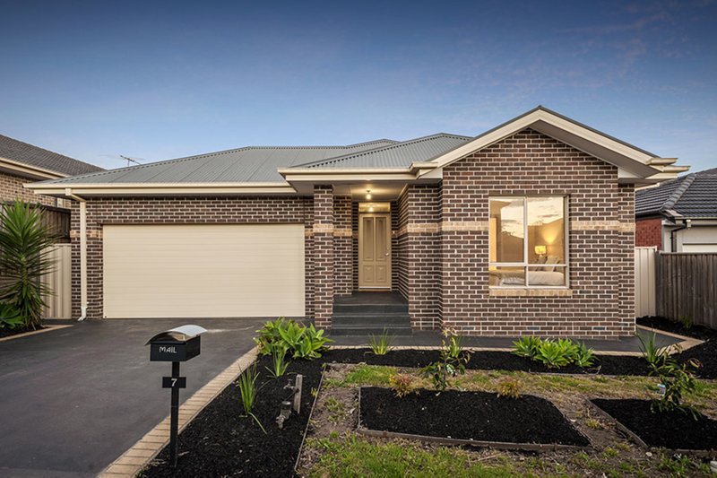 7 Beau Vista Drive, Craigieburn VIC 3064