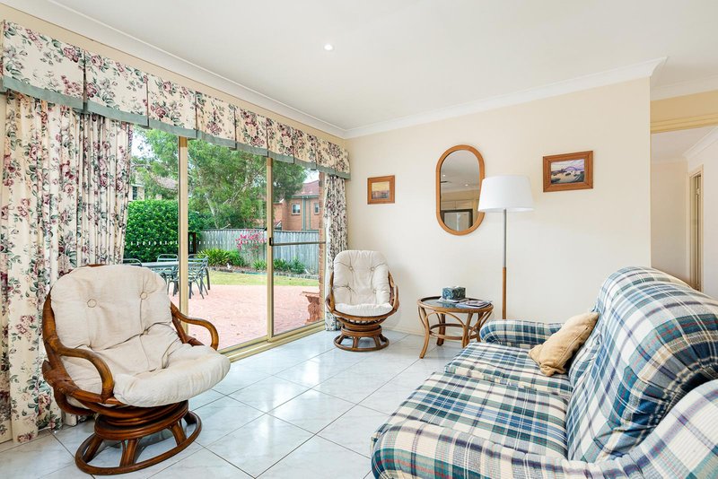 Photo - 7 Beaumaris Avenue, Castle Hill NSW 2154 - Image 6