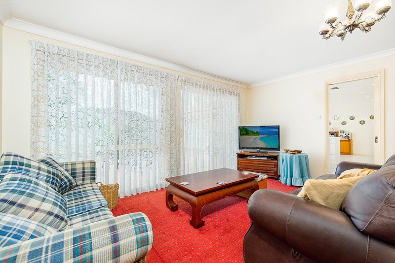 Photo - 7 Beaumaris Avenue, Castle Hill NSW 2154 - Image 7