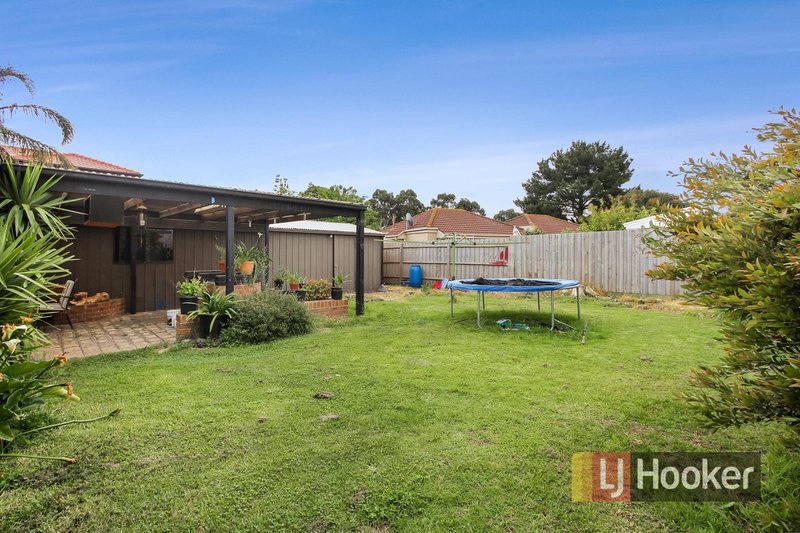 Photo - 7 Beckington Crescent, Hampton Park VIC 3976 - Image 4