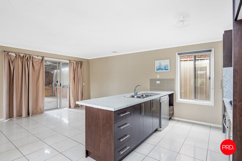 Photo - 7 Belladonna Rise, Kangaroo Flat VIC 3555 - Image 2