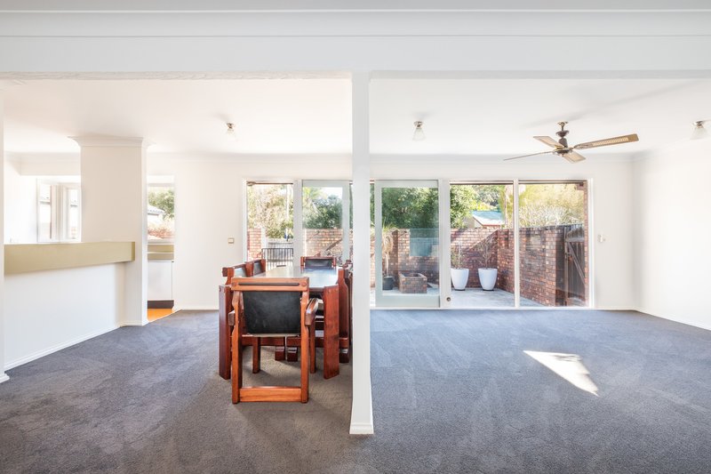 Photo - 7 Bellara Avenue, North Narrabeen NSW 2101 - Image 2