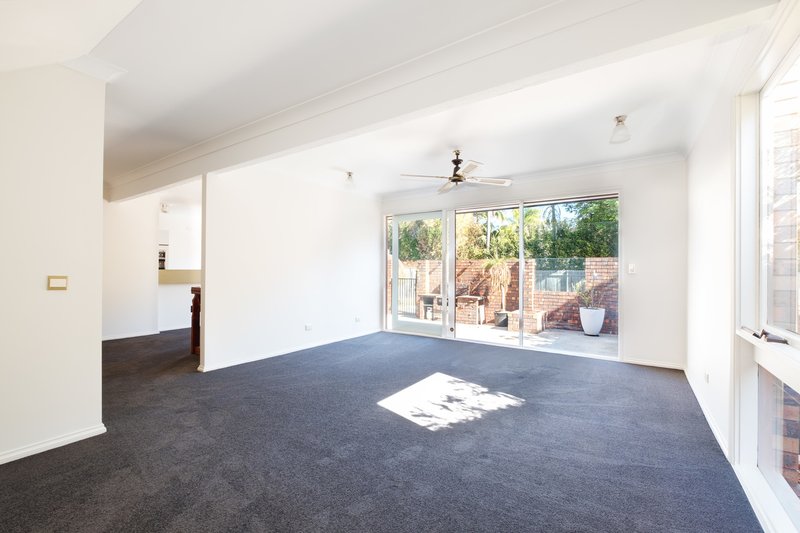 Photo - 7 Bellara Avenue, North Narrabeen NSW 2101 - Image 5