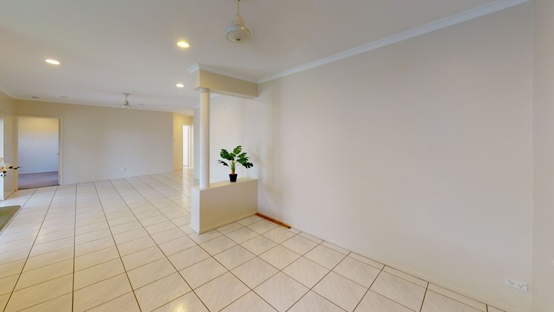 Photo - 7 Bellbush Close, Mount Sheridan QLD 4868 - Image 13