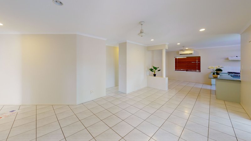 Photo - 7 Bellbush Close, Mount Sheridan QLD 4868 - Image 14