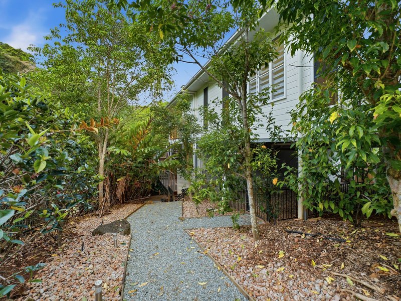 Photo - 7 Bellevue Crescent, Edge Hill QLD 4870 - Image 21
