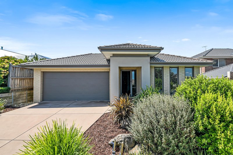 7 Belmont Crescent, Pakenham VIC 3810