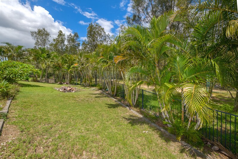 Photo - 7 Ben Dalley Drive, Helensvale QLD 4212 - Image 16