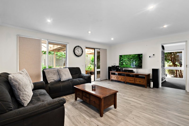 Photo - 7 Benambra Street, Oakleigh South VIC 3167 - Image 4