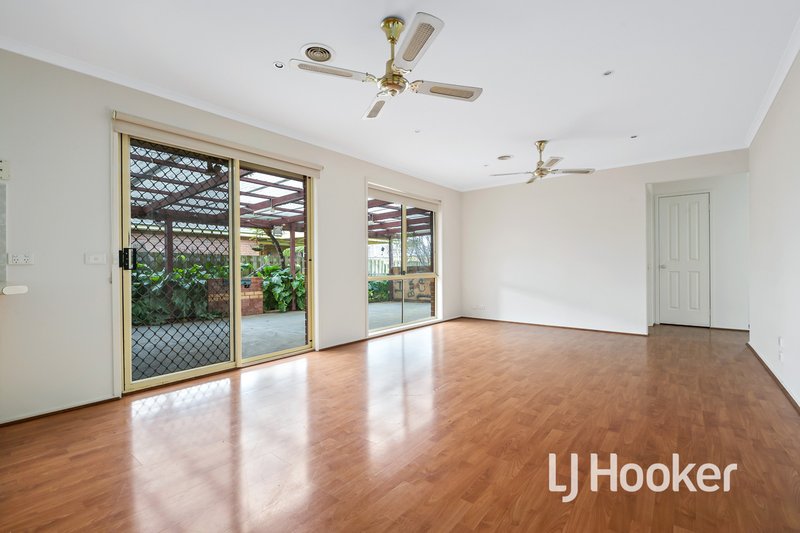 Photo - 7 Benor Court, Pakenham VIC 3810 - Image 10