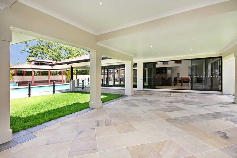 Photo - 7 Bernborough Place, Bridgeman Downs QLD 4035 - Image 17